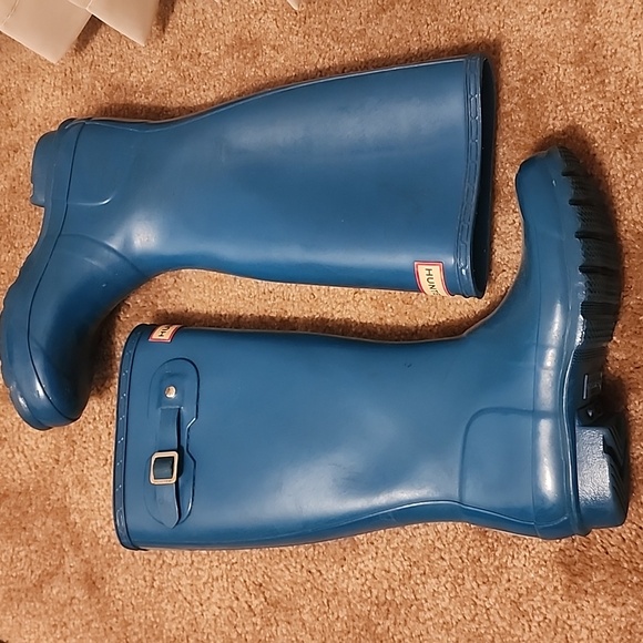 Hunter Original Kid's Gloss Tall Rain Boots - Picture 11 of 13